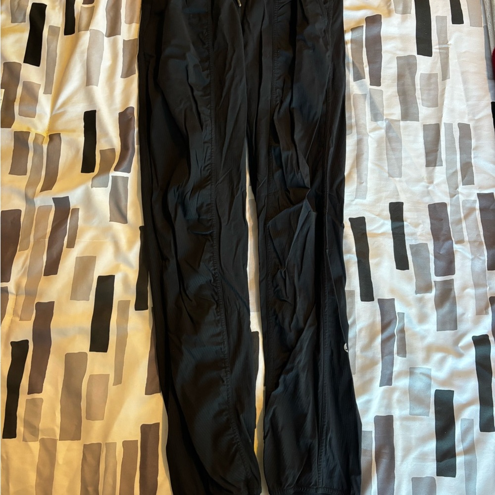 Lululemon Dance Studio Women's Joggers - Picture 5 of 6